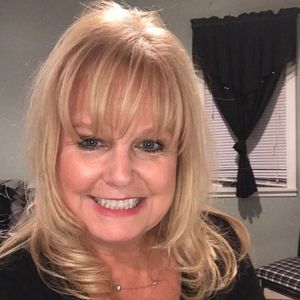 Meet your Posher, Dana